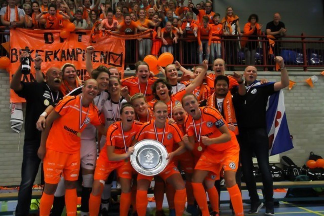 0613 zv1 landskampioen2