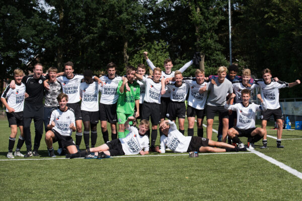 1718 Promotie JO17 1