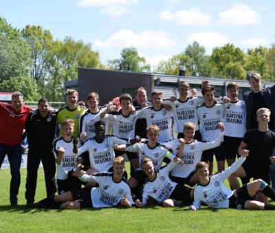 1819 JO17 1 kampioen 02