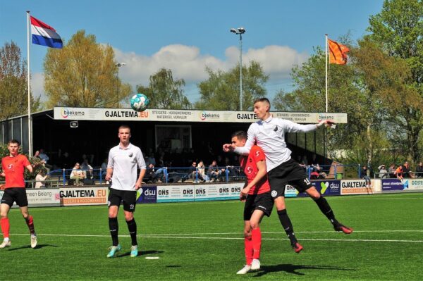 Oranje Nassau Drachtster Boys 29 4 23 012