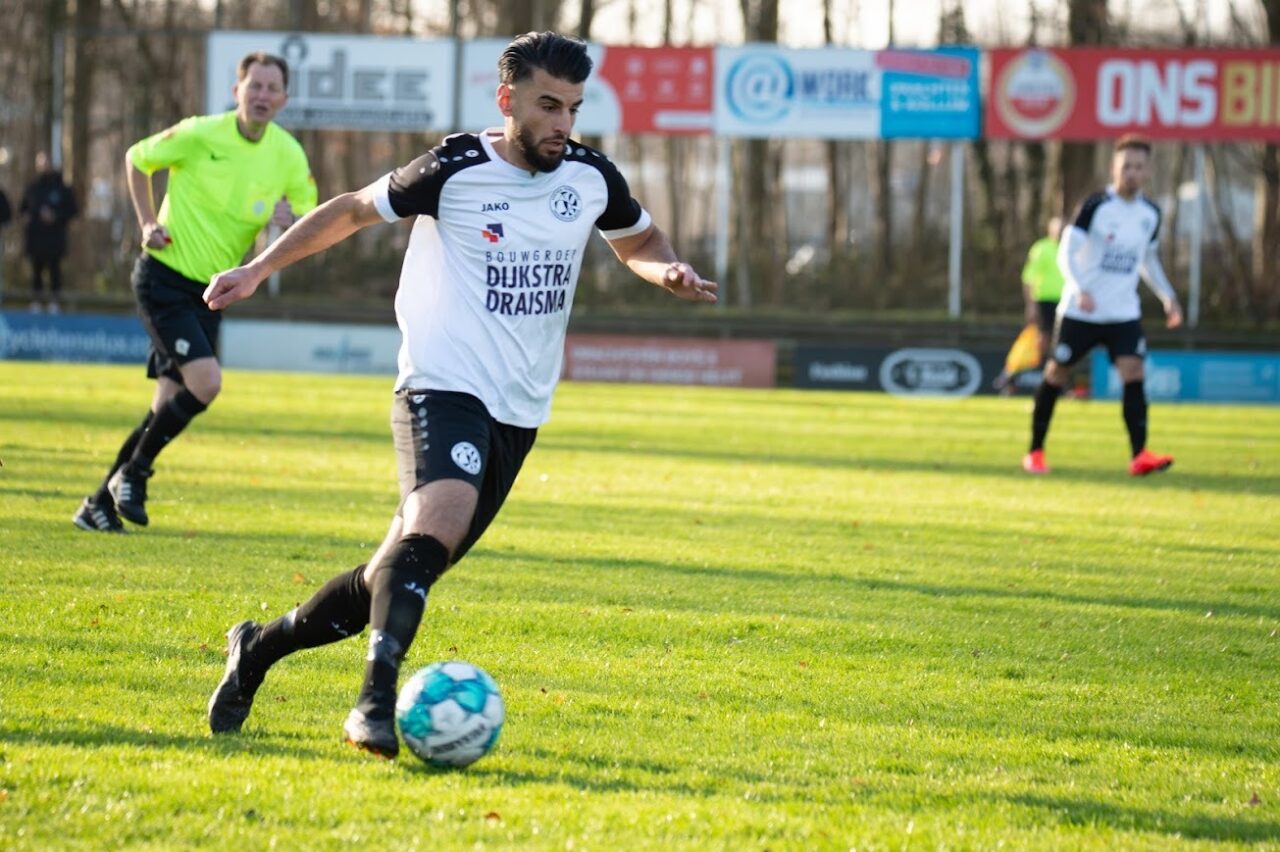 240203 DB Blauw Wit 01